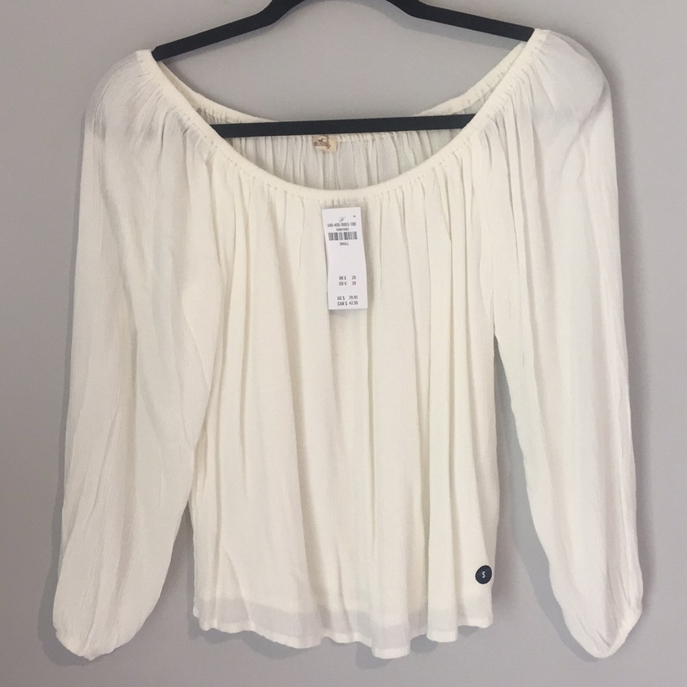 Offshoulder blouse
